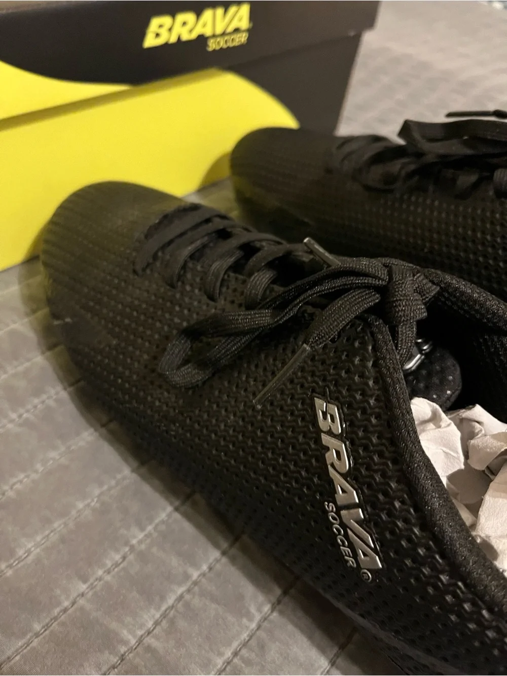 BRAVA Soccer Adult Super Goal Cleats - Picture 7 of 13
